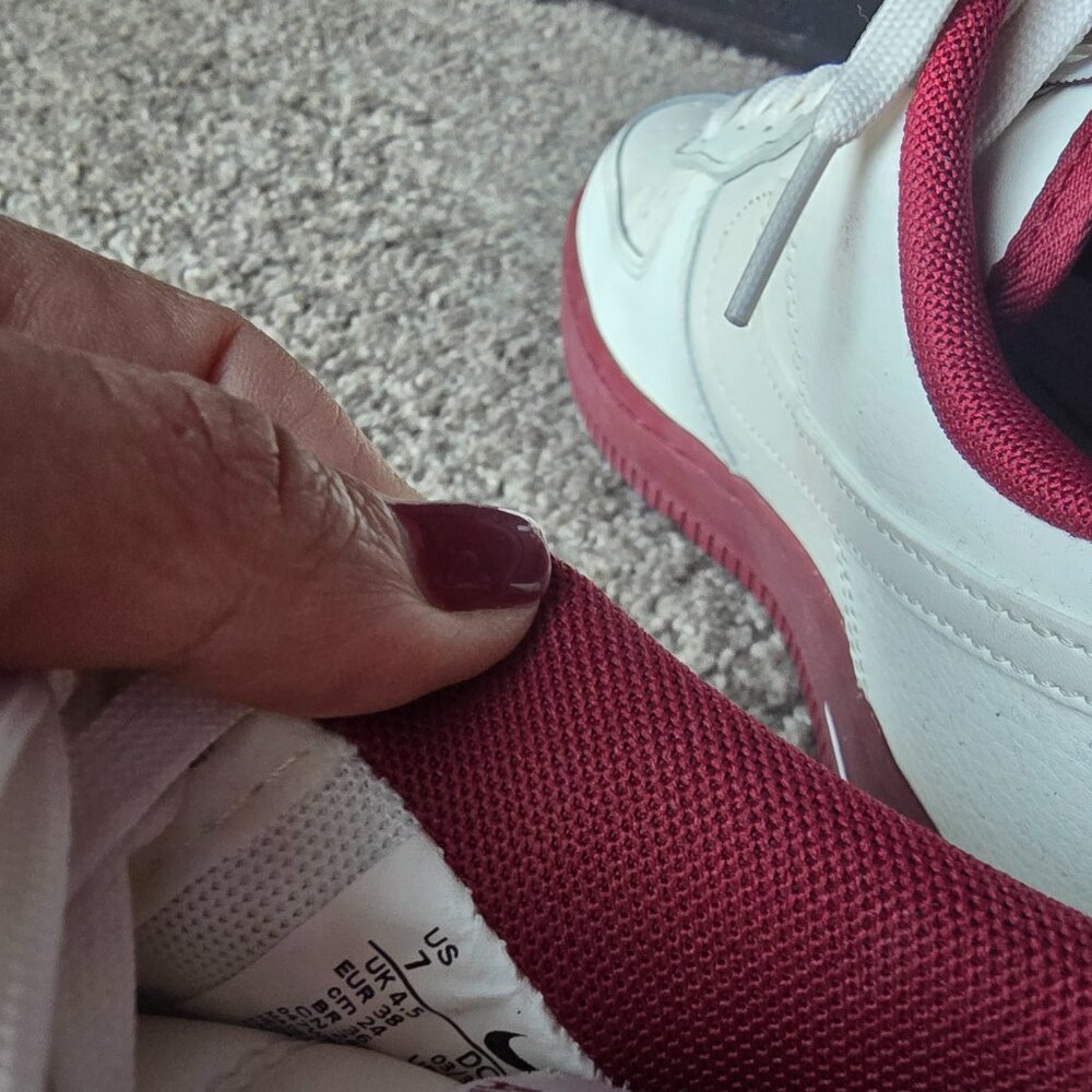 *RARE* EUC Nike Air Force 1 Low '07 SE 40th Anniversary Edition Sail Team Red - Picture 9 of 12